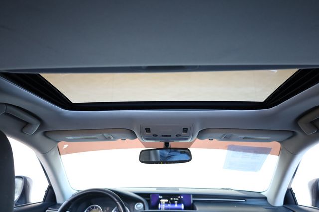 2016 Lexus IS 200t 4dr Sedan - 22970729 - 20