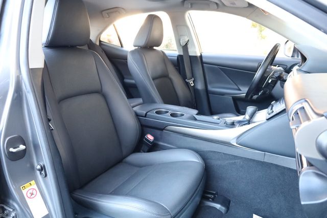 2016 Lexus IS 200t 4dr Sedan - 22970729 - 23