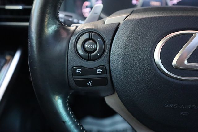 2016 Lexus IS 200t 4dr Sedan - 22970729 - 27