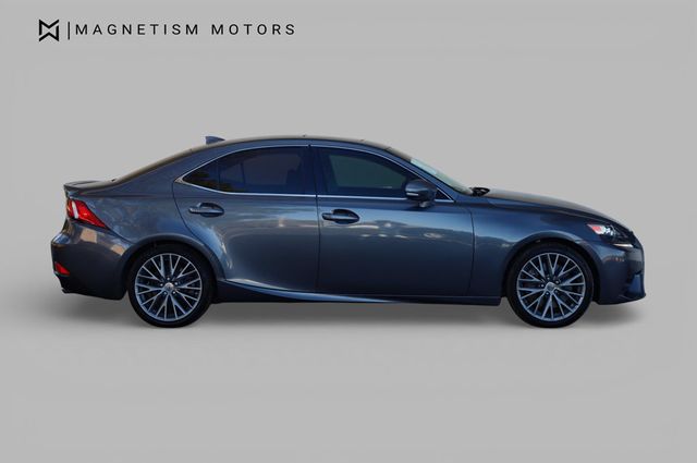 2016 Lexus IS 200t 4dr Sedan - 22970729 - 2