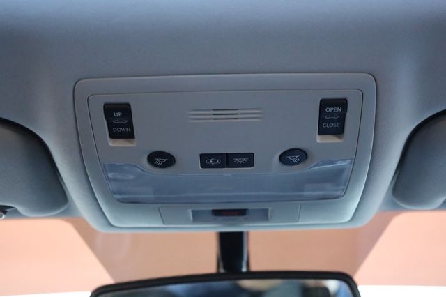 2016 Lexus IS 200t 4dr Sedan - 22970729 - 31