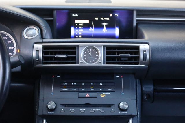 2016 Lexus IS 200t 4dr Sedan - 22970729 - 32