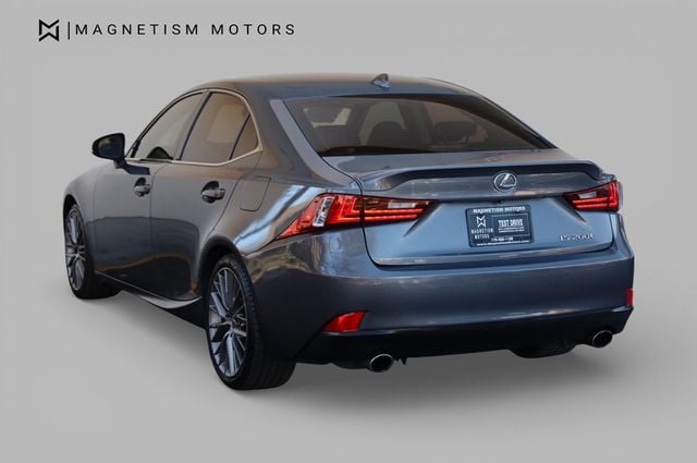2016 Lexus IS 200t 4dr Sedan - 22970729 - 6