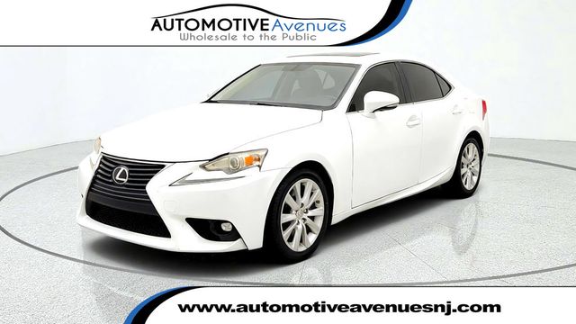 2016 Lexus IS 200t 4dr Sedan w/ Dynamic Gridline Backup Camera - 23088125 - 0