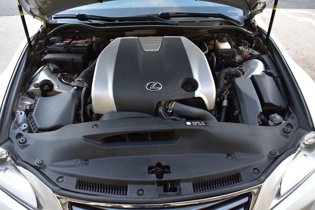 2016 Lexus IS 300 4dr Sedan AWD - 22963687 - 11