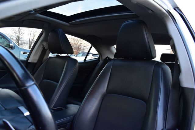 2016 Lexus IS 300 4dr Sedan AWD - 22963687 - 13