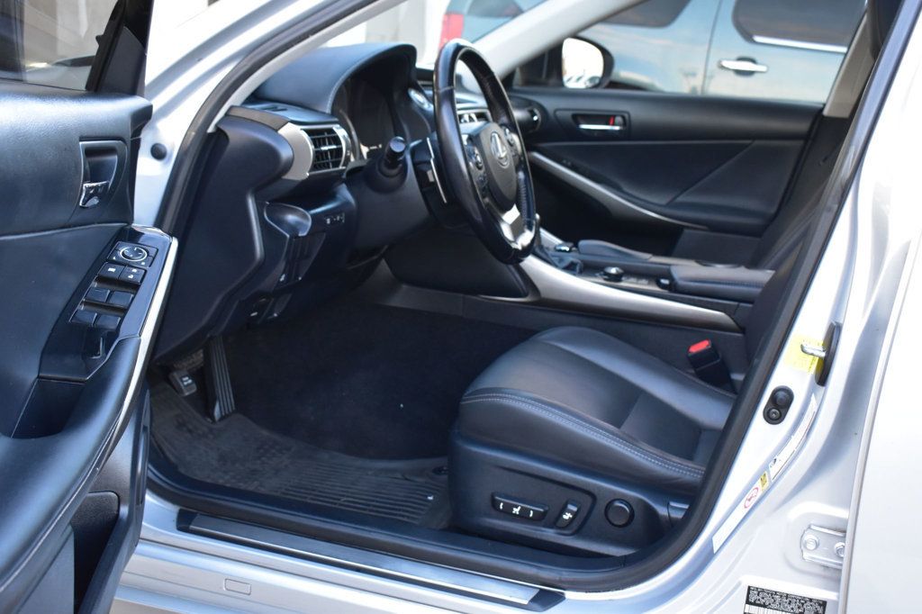 2016 Lexus IS 300 4dr Sedan AWD - 22963687 - 14