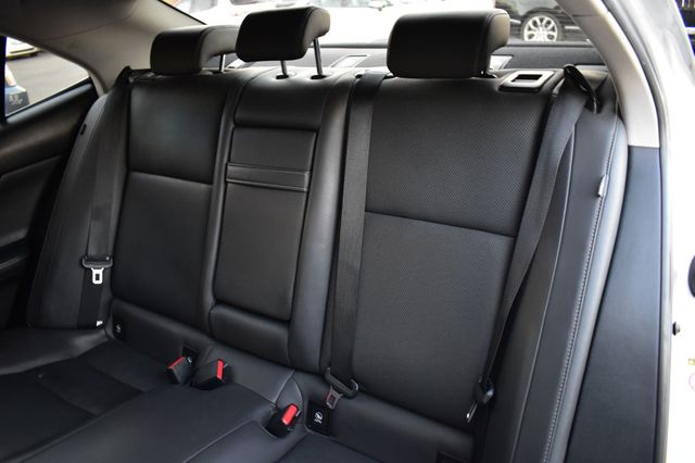 2016 Lexus IS 300 4dr Sedan AWD - 22963687 - 19