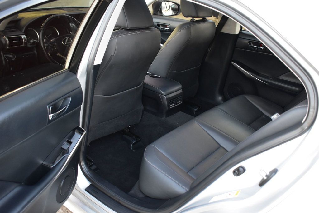 2016 Lexus IS 300 4dr Sedan AWD - 22963687 - 20
