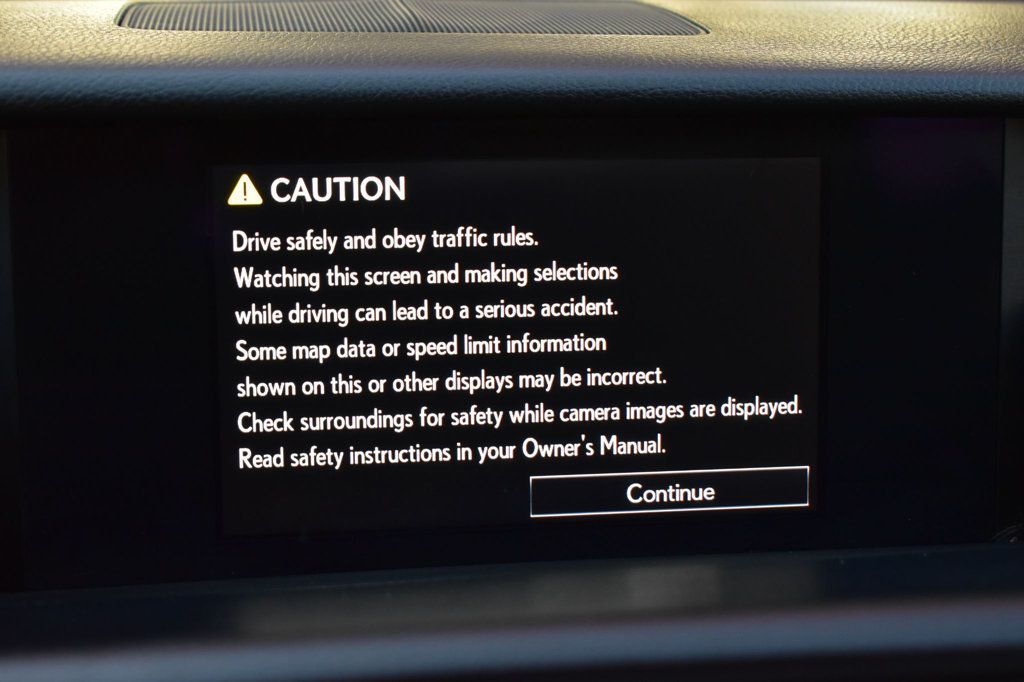 2016 Lexus IS 300 4dr Sedan AWD - 22963687 - 28