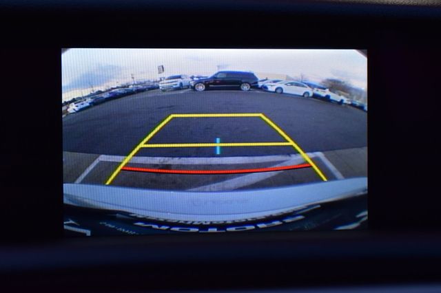 2016 Lexus IS 300 4dr Sedan AWD - 22963687 - 32