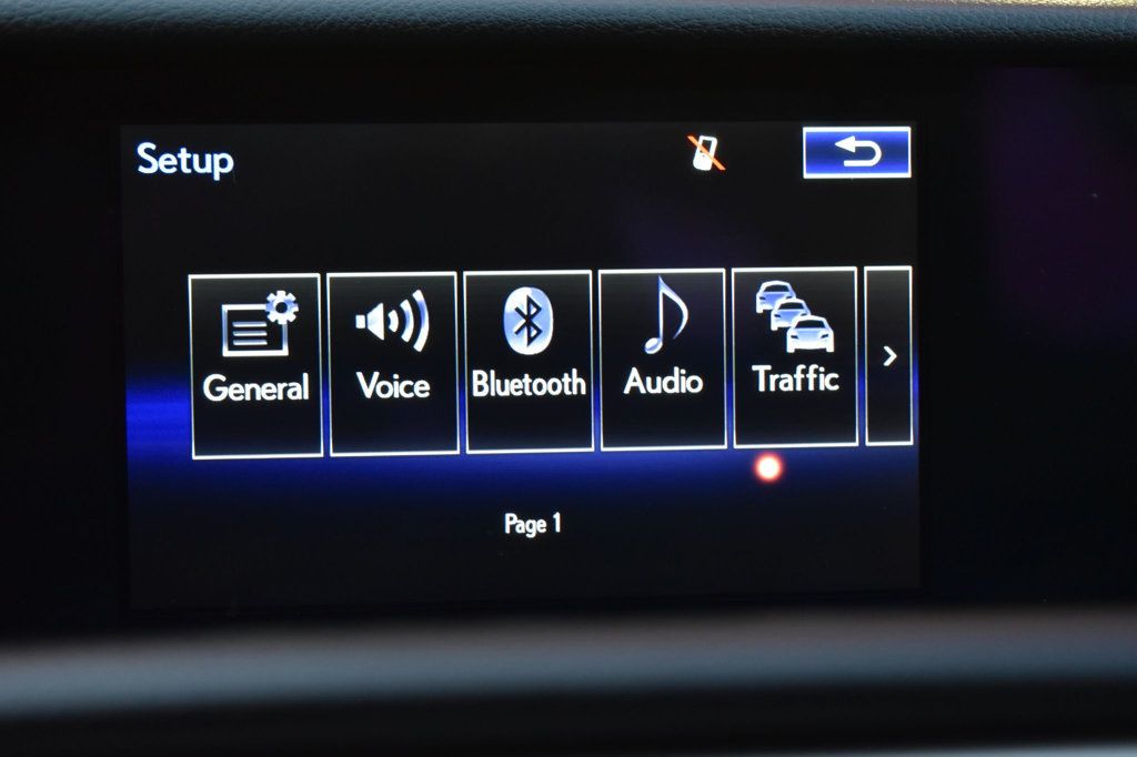 2016 Lexus IS 300 4dr Sedan AWD - 22963687 - 36