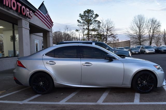 2016 Lexus IS 300 4dr Sedan AWD - 22963687 - 5