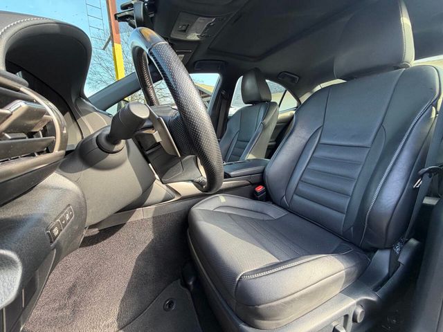 2016 Lexus IS 300 4dr Sedan AWD - 22984321 - 9