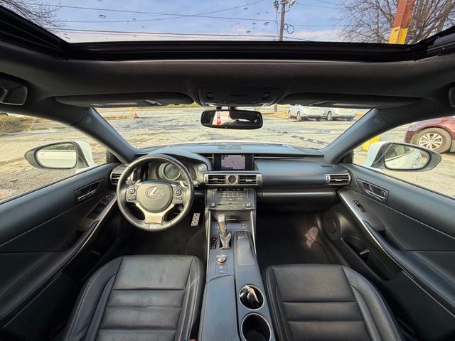 2016 Lexus IS 300 4dr Sedan AWD - 22984321 - 11