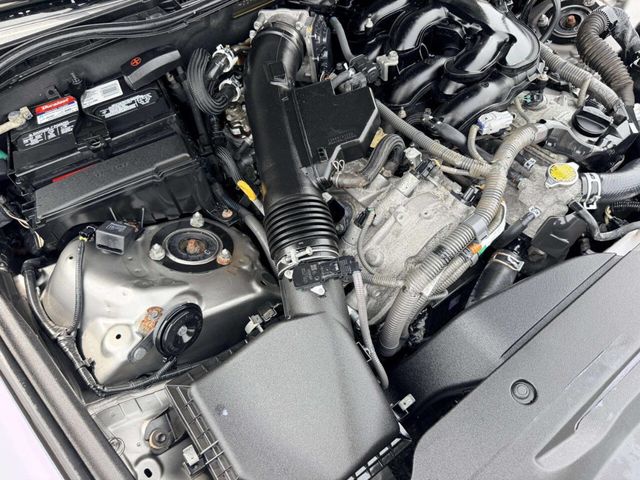 2016 Lexus IS 300 4dr Sedan AWD - 23052208 - 10