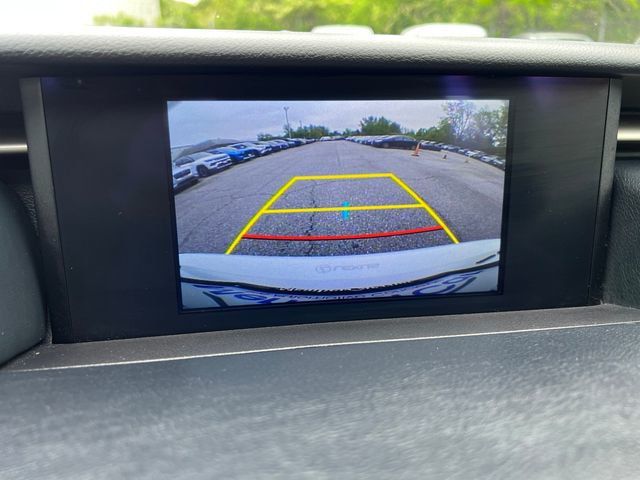 2016 Lexus IS 350 4dr Sedan AWD - 23021907 - 30