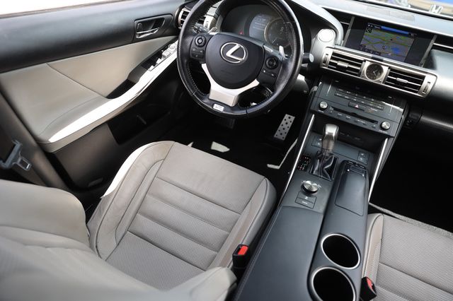 2016 Lexus IS 350 F Sport 4dr Sedan RWD - 23014790 - 22