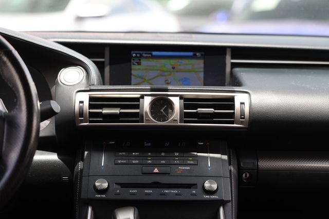 2016 Lexus IS 350 F Sport 4dr Sedan RWD - 23014790 - 39