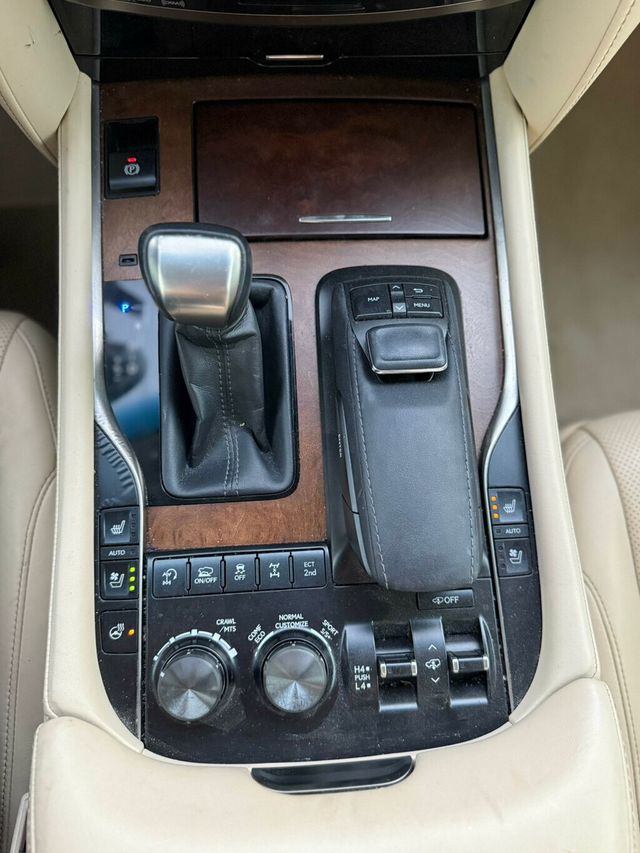 2016 Lexus LX 570 4WD 4dr - 22956287 - 15