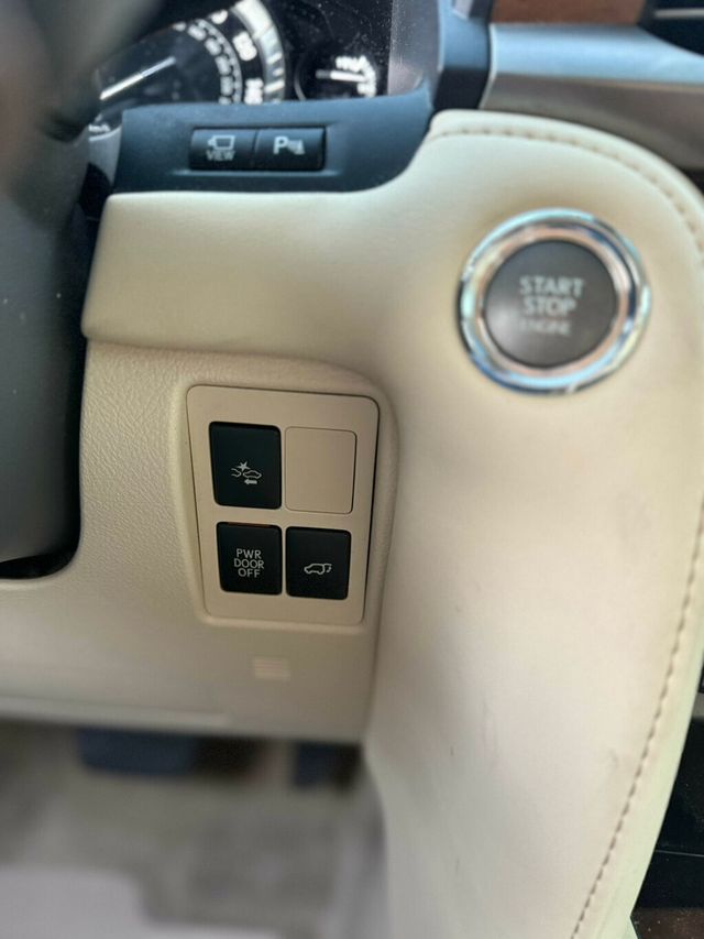 2016 Lexus LX 570 4WD 4dr - 22956287 - 17