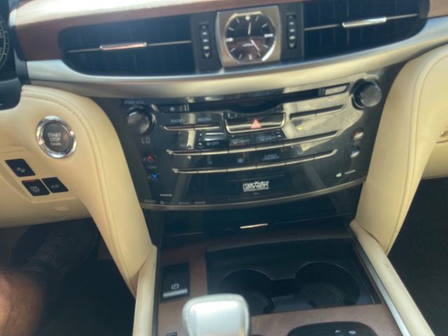 2016 LEXUS LX 570 4WD 4dr - 23096339 - 17