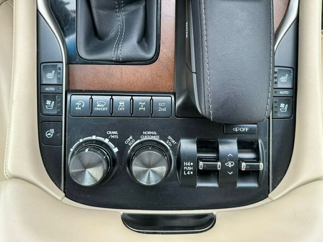 2016 Lexus LX 570 4WD 4dr - 21939013 - 32