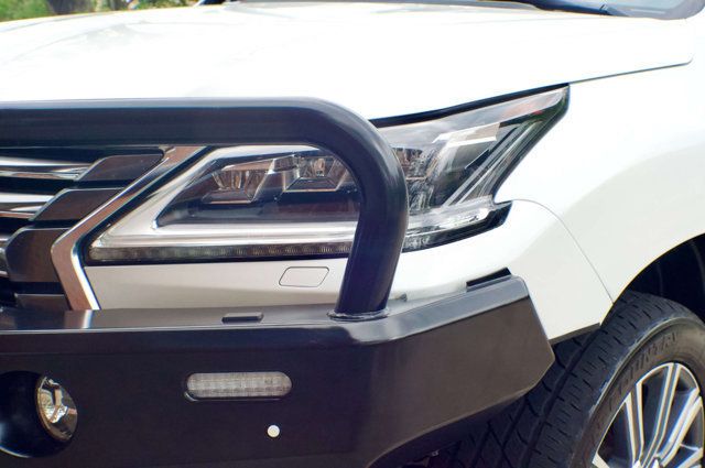 2016 Lexus LX 570 LocalTrade/LX-570/LuxuryPkg/RearEntertainment/Heated&CooledSeats - 23004087 - 13