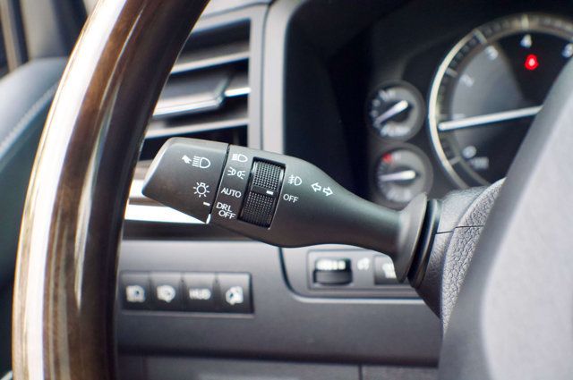 2016 Lexus LX 570 LocalTrade/LX-570/LuxuryPkg/RearEntertainment/Heated&CooledSeats - 23004087 - 21