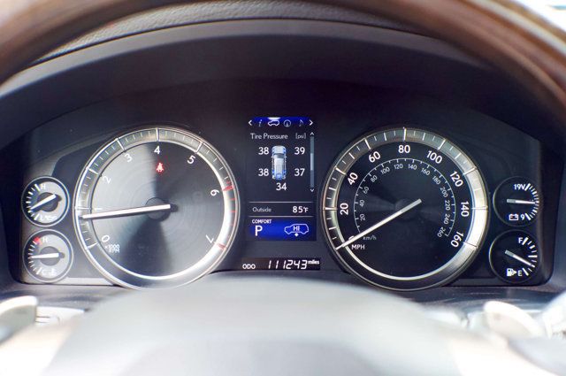2016 Lexus LX 570 LocalTrade/LX-570/LuxuryPkg/RearEntertainment/Heated&CooledSeats - 23004087 - 24