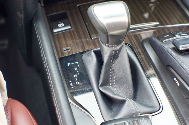 2016 Lexus LX 570 LocalTrade/LX-570/LuxuryPkg/RearEntertainment/Heated&CooledSeats - 23004087 - 30