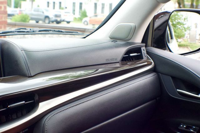 2016 Lexus LX 570 LocalTrade/LX-570/LuxuryPkg/RearEntertainment/Heated&CooledSeats - 23004087 - 44