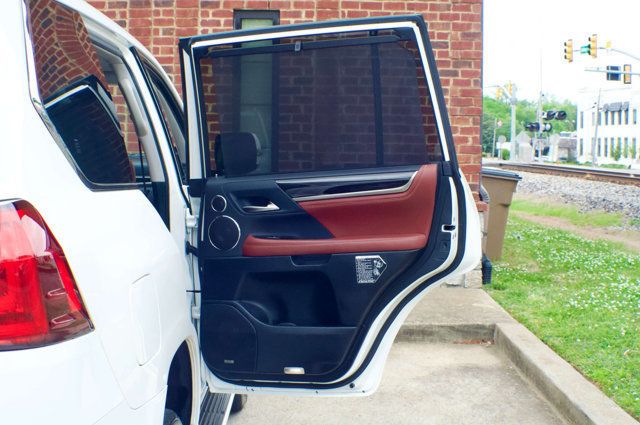 2016 Lexus LX 570 LocalTrade/LX-570/LuxuryPkg/RearEntertainment/Heated&CooledSeats - 23004087 - 50