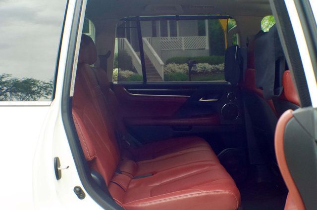 2016 Lexus LX 570 LocalTrade/LX-570/LuxuryPkg/RearEntertainment/Heated&CooledSeats - 23004087 - 51