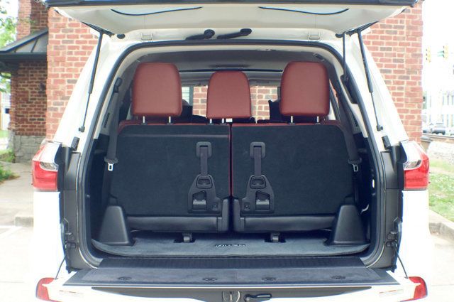 2016 Lexus LX 570 LocalTrade/LX-570/LuxuryPkg/RearEntertainment/Heated&CooledSeats - 23004087 - 53