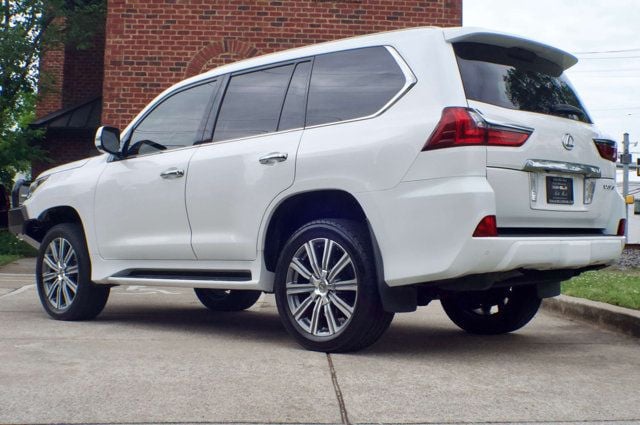 2016 Lexus LX 570 LocalTrade/LX-570/LuxuryPkg/RearEntertainment/Heated&CooledSeats - 23004087 - 6
