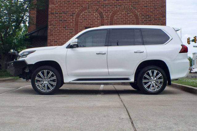 2016 Lexus LX 570 LocalTrade/LX-570/LuxuryPkg/RearEntertainment/Heated&CooledSeats - 23004087 - 7