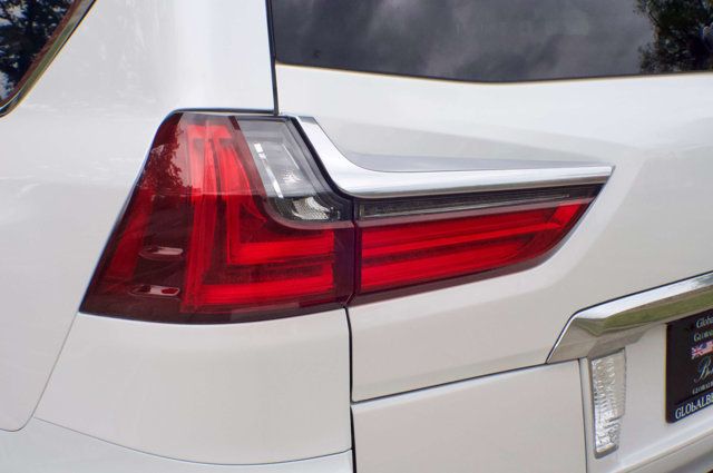 2016 Lexus LX 570 LocalTrade/LX-570/LuxuryPkg/RearEntertainment/Heated&CooledSeats - 23004087 - 8