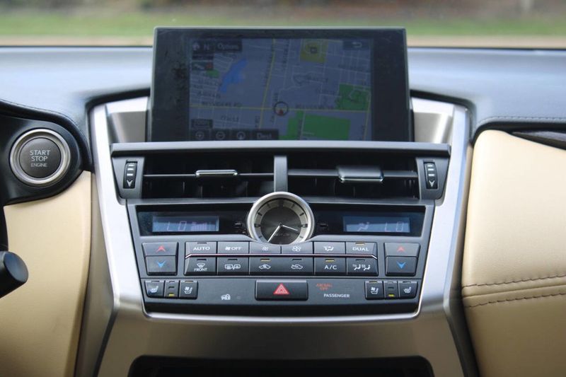 2016 Lexus NX 200t AWD 4dr - 22892159 - 21