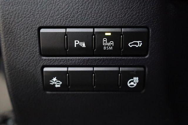 2016 Lexus NX 200t F Sport - 23032477 - 39