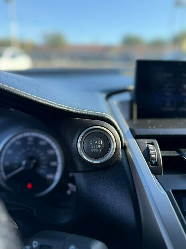 2016 Lexus NX 200t FWD 4dr - 23011605 - 17