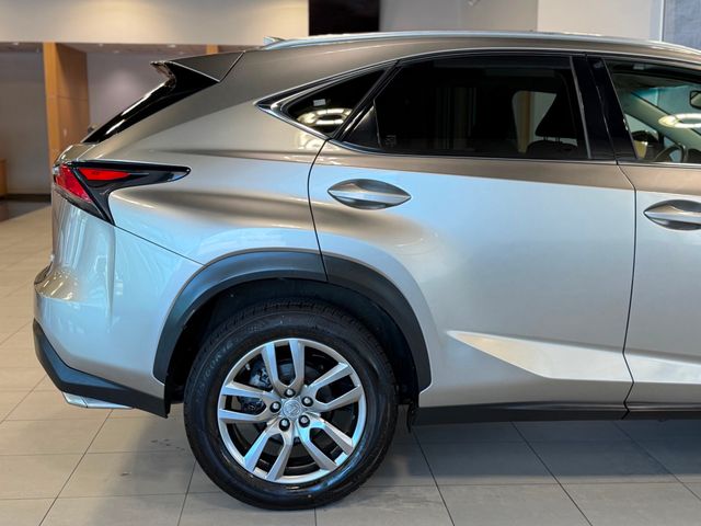 2016 Lexus NX 200t FWD 4dr - 23052646 - 16