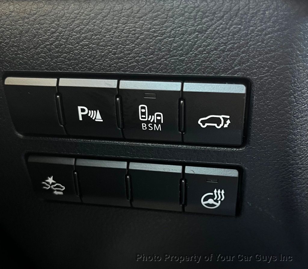 2016 Lexus NX 200t FWD 4dr - 23044136 - 32
