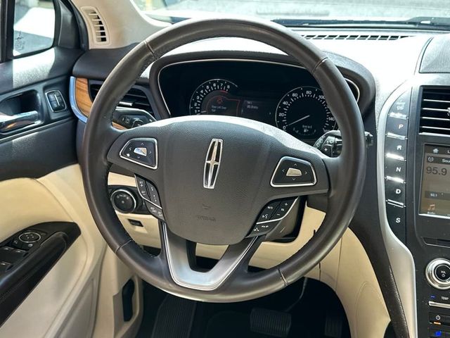 2016 Lincoln MKC FWD 4dr Reserve - 22940704 - 17