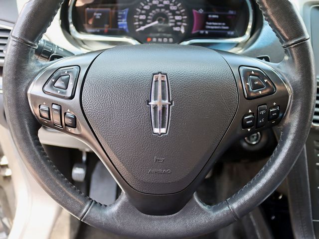 2016 Lincoln MKT Elite 3.5L AWD EcoBoost 7 passenger - 22872063 - 11