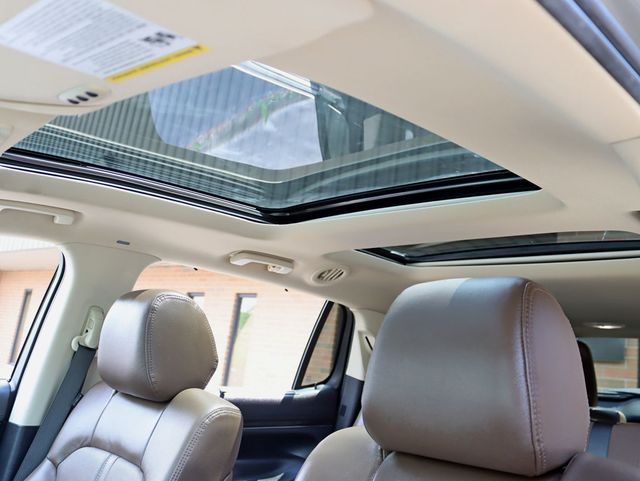 2016 Lincoln MKT Elite 3.5L AWD EcoBoost 7 passenger - 22872063 - 26