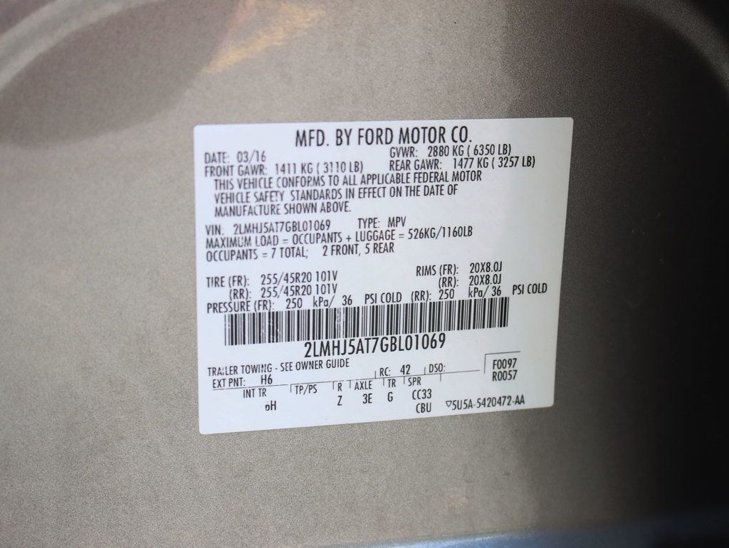 2016 Lincoln MKT Elite 3.5L AWD EcoBoost 7 passenger - 22872063 - 37