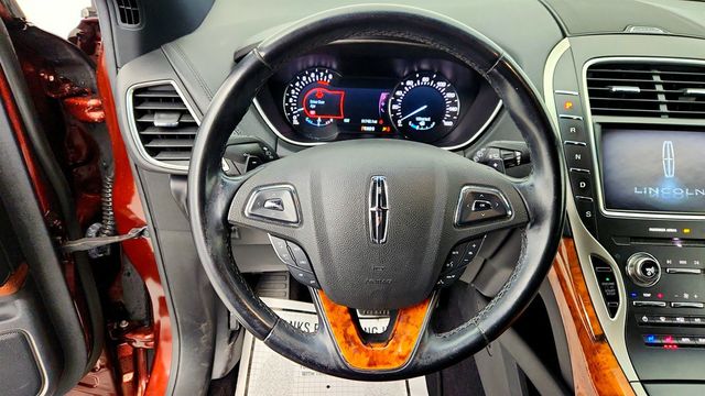 2016 Lincoln MKX 4dr Reserve with Upgraded Engine + Technology & Trailer Tow Pkgs - 22969673 - 13