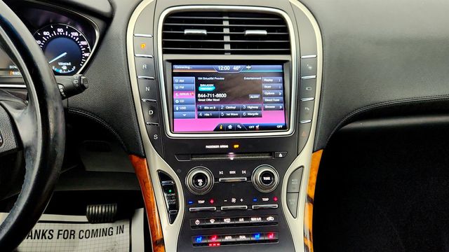 2016 Lincoln MKX 4dr Reserve with Upgraded Engine + Technology & Trailer Tow Pkgs - 22969673 - 17