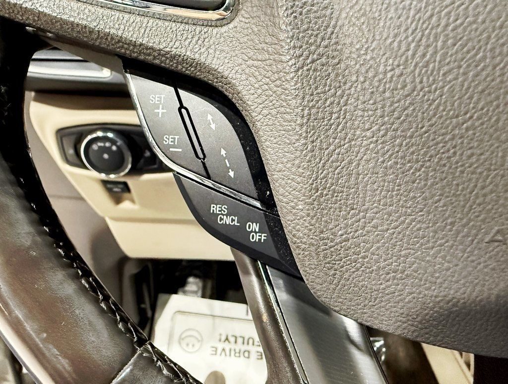 2016 Lincoln MKX AWD 4dr Reserve - 22937677 - 13